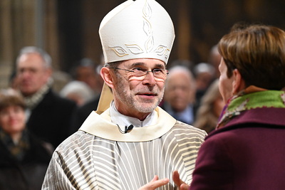 Bischofsweihe und Amtseinführung im Stephansdom