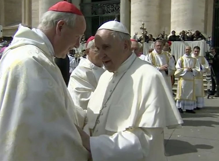Kardinal Schönborn und Papst Franziskus am Sonntag der Barmherzigkeit