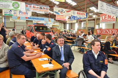 Feldmesse und Autosegnung beim FF-Heurigen