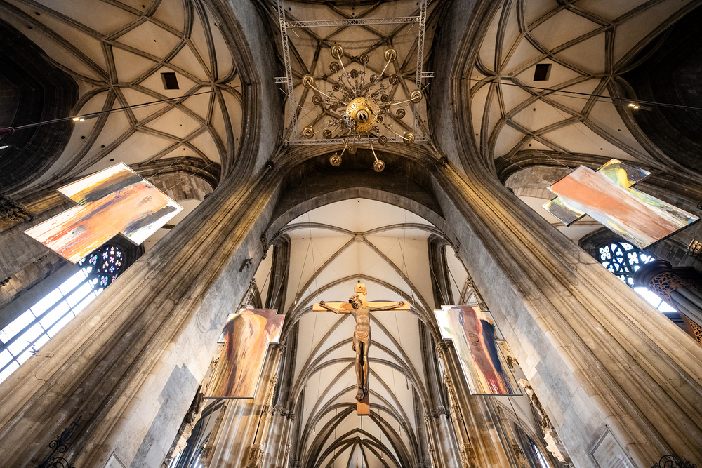 Eröffnung der Ausstellung 'Kreuzbilder' im Stephansdom