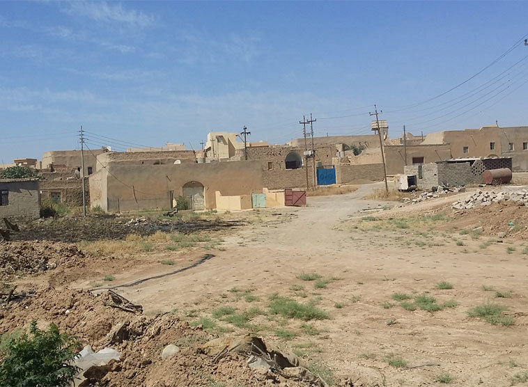 Das Dorf Baqofa in der Niniveebene