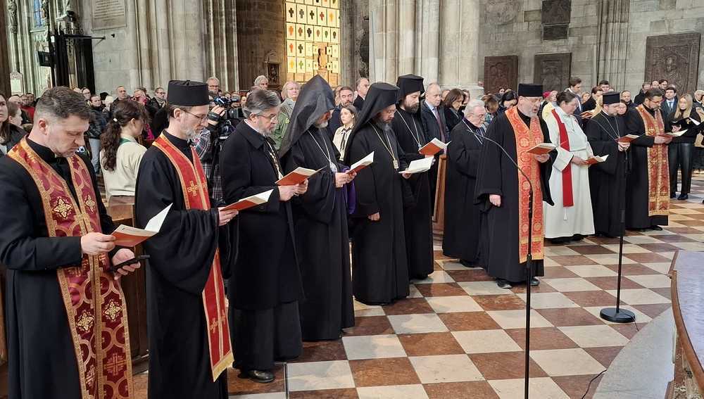 Ökumenisches Friedensgebet im Stephansdom