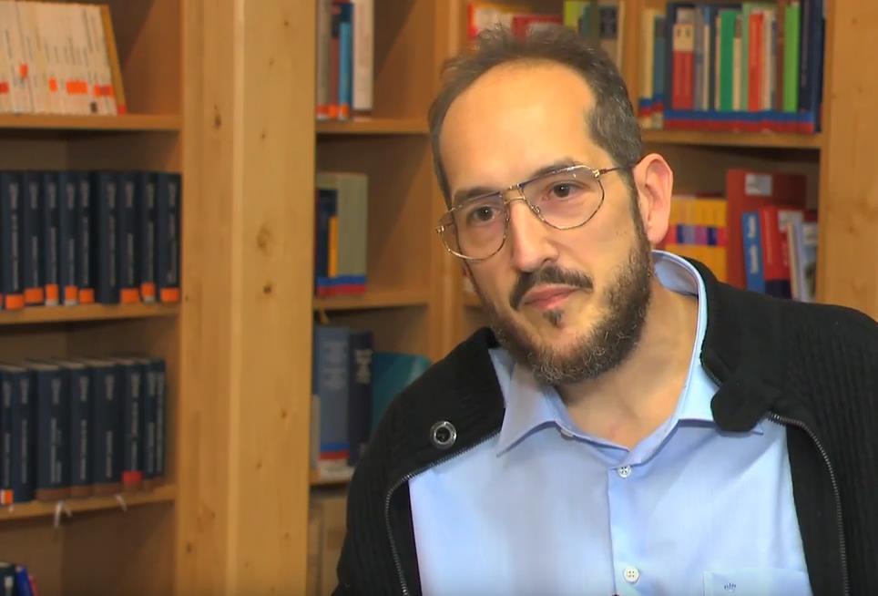 Vom Atheisten zum Priester