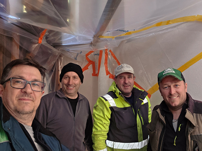 Herstellung einer Staubdichten Ebene hinter dem Hochaltar