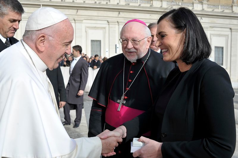 Nachhaltigkeitsministerin Elisabeth K?stinger sprach mit Papst Franziskus ?ber die globalen Herausforderungen beim Klima- und Umweltschutz. Die Ministerin setzt sich im Vorfeld der anstehenden UN-Klimakonferenz im polnischen Katowice f?r einen breite