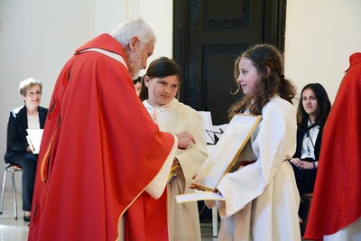 Gottesdienst und Pfarrfest in Asparn/Zaya