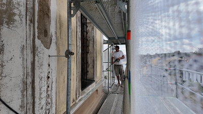 Hochdruckreinigung der Fassade