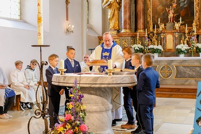 Feier der heurigen Erstkommunion am Hochfest Christi Himmelfahrt