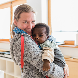 Mit dem neuen Mutter-Kind-Haus Collegialität bietet die St. Elisabeth-Stiftung wohnungslosen alleinerziehenden Müttern mit ihren Kindern intensive Betreuung. 
