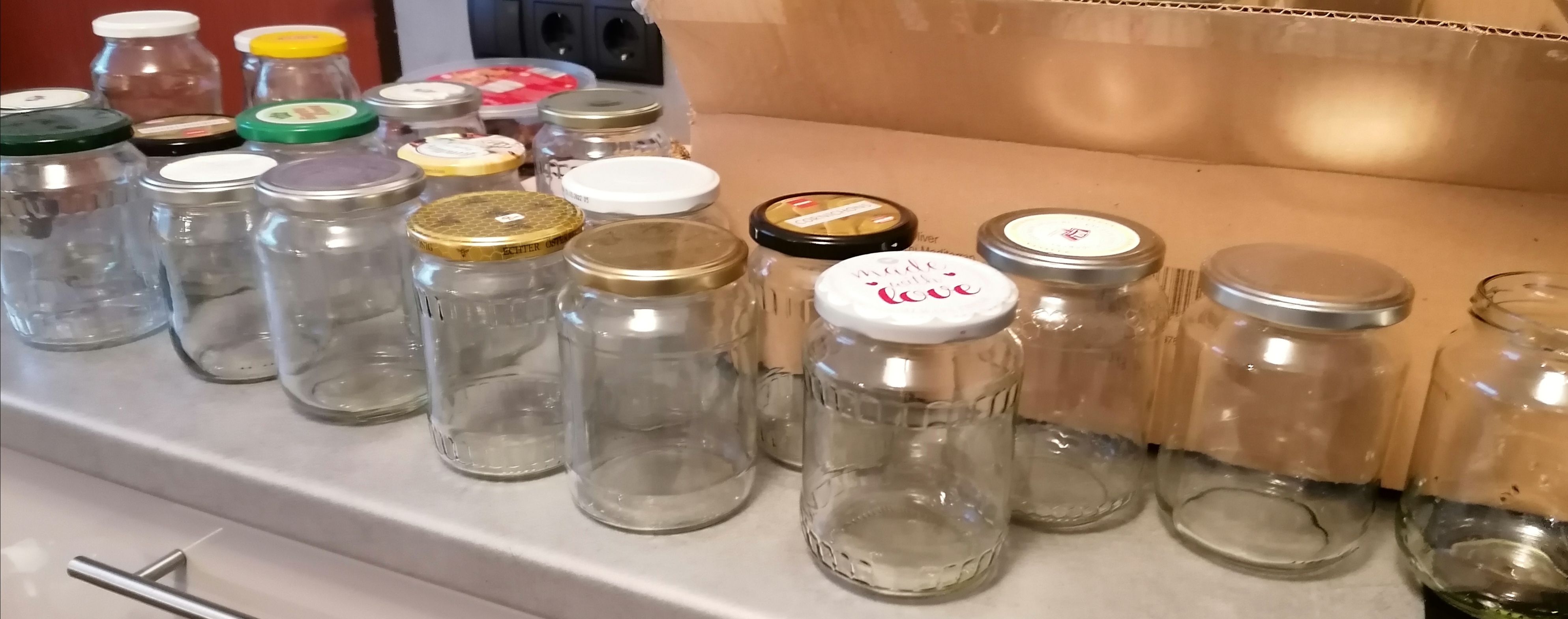 Einweggläser / Erni Klimpfinger mde