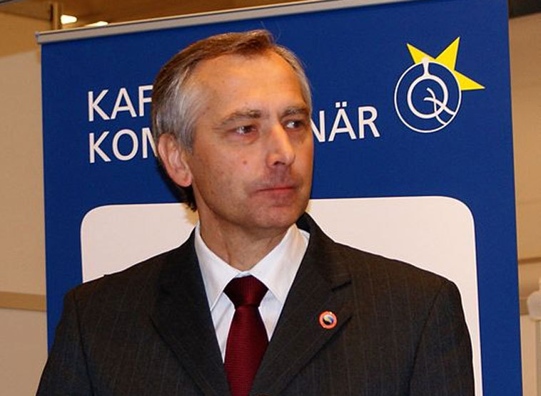 Kommissionspräsident Juncker kündigt Ernennung im Vatikan bei Verleihung des Karlspreises an