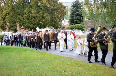 Erntedankfest: Eucharistiefeier und Agape 2016