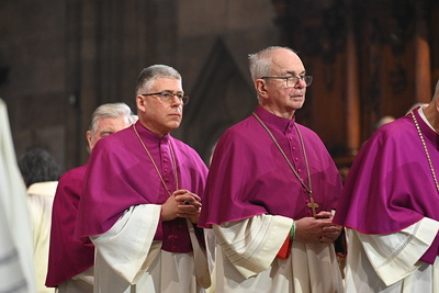 Bischofsweihe und Amtseinführung im Stephansdom