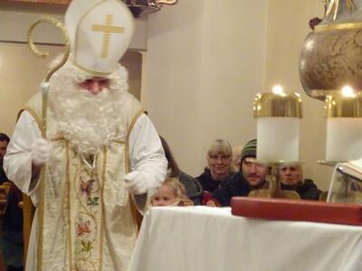 Hl. Nikolaus besuchte die Pfarrgemeinde Ameis