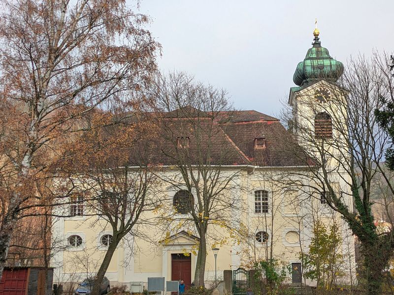 Kirche Kaltenleutgeben von Süden