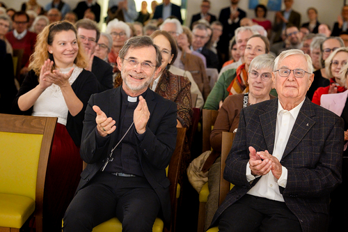 Buchpräsentation Für euch Bischof, mit euch Christ / Erzdiözese Wien/ Schönlaub, Stephan Schönlaub Buchpräsentation Für euch Bischof, mit euch Christ