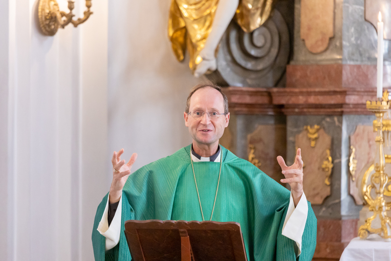 Weihbischof Stephan Turnovszky bei der MitarbeiterInnenmesse der ÖffentlichkeitsarbeiterInnen der Erzdiözese Wien. Wien, Churhauskapelle