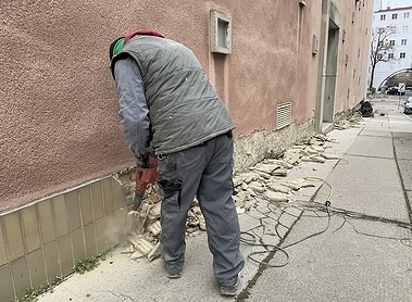 Erneuerung der Kirchenfassade