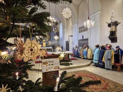 Sternsingergruppen der Pfarre Asparn/Zaya