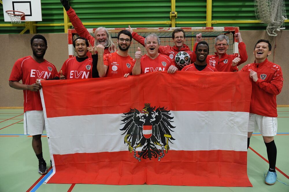 Priesternationalelf beim Training - Vorfreude auf den 31. Mai