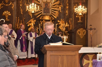 Eröffnungsgottesdienst - 1. Dezember 2016 - Pfarrkirche Asparn/Zaya