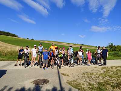 Spiel und Spaß am Sportplatz Michelstetten