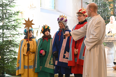 Gottesdienst und Entsendung der Sternsinger