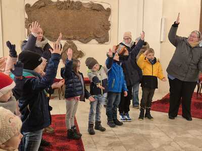 Familienmesse mit Nikolofeier