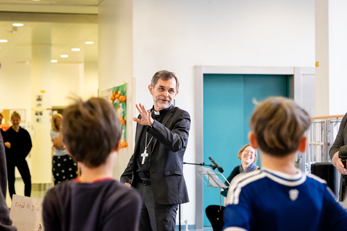 Schulbesuch Blaue Schule / Erzdiözese Wien/ Schönlaub, Stephan Schönlaub Schulbesuch Blaue Schule