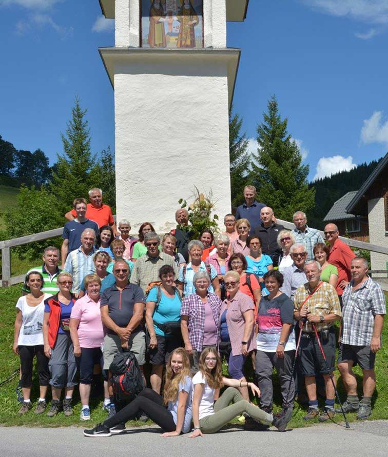 Auersthal: Mariazell-Wallfahrt in einer bunten Gruppe