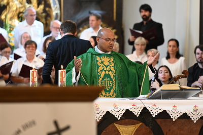 Gottesdienst mit Chor und Orchester im Rahmen der Sommernachtsklänge 2025.