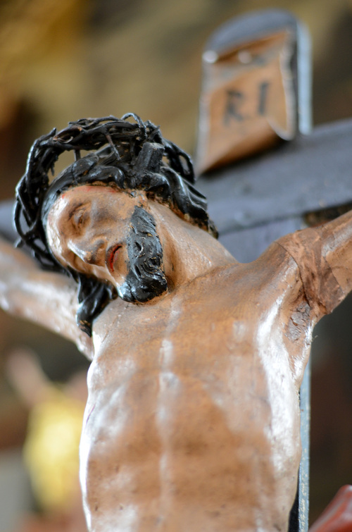 Gekreuzigter1-ID31550.jpg / Kreuz in der Pfarrkirche Gnadendorf - © http://goestl.globl.net