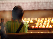 Beten für Menschen in Not/bilderbox.com