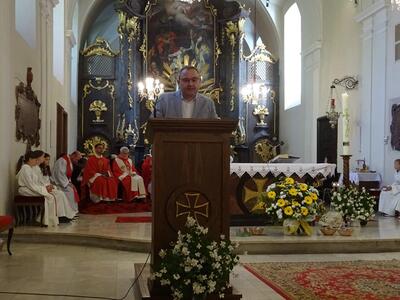 Gottesdienst und Pfarrfest in Asparn/Zaya