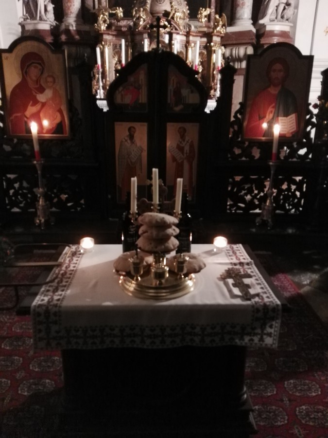 Diakon John Reves mde