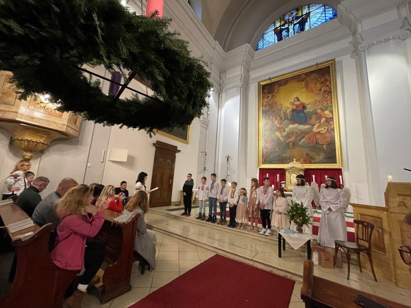 Nikolausfeier der ukrainischen Gemeinde in Baden / Kolasa Nikolausfeier Frauenkirche Baden