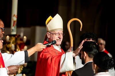 Firmung / Erzdiözese Wien/Stephan Schönlaub