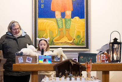 Krippenandacht in der Kapelle in Zwentendorf