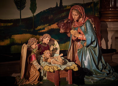 Krippe in der offenen Kirche