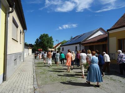 Feier des Fronleichnamsfestes in Ameis
