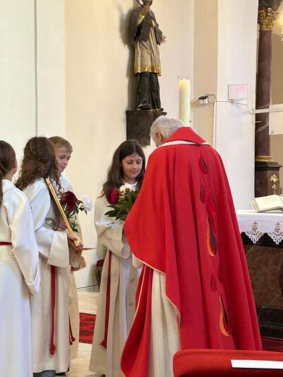 Gottesdienst und Pfarrfest in Asparn/Zaya