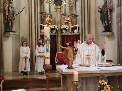 Pfarre Wenzersdorf feiert Gottesdienst in Maria Oberleis.