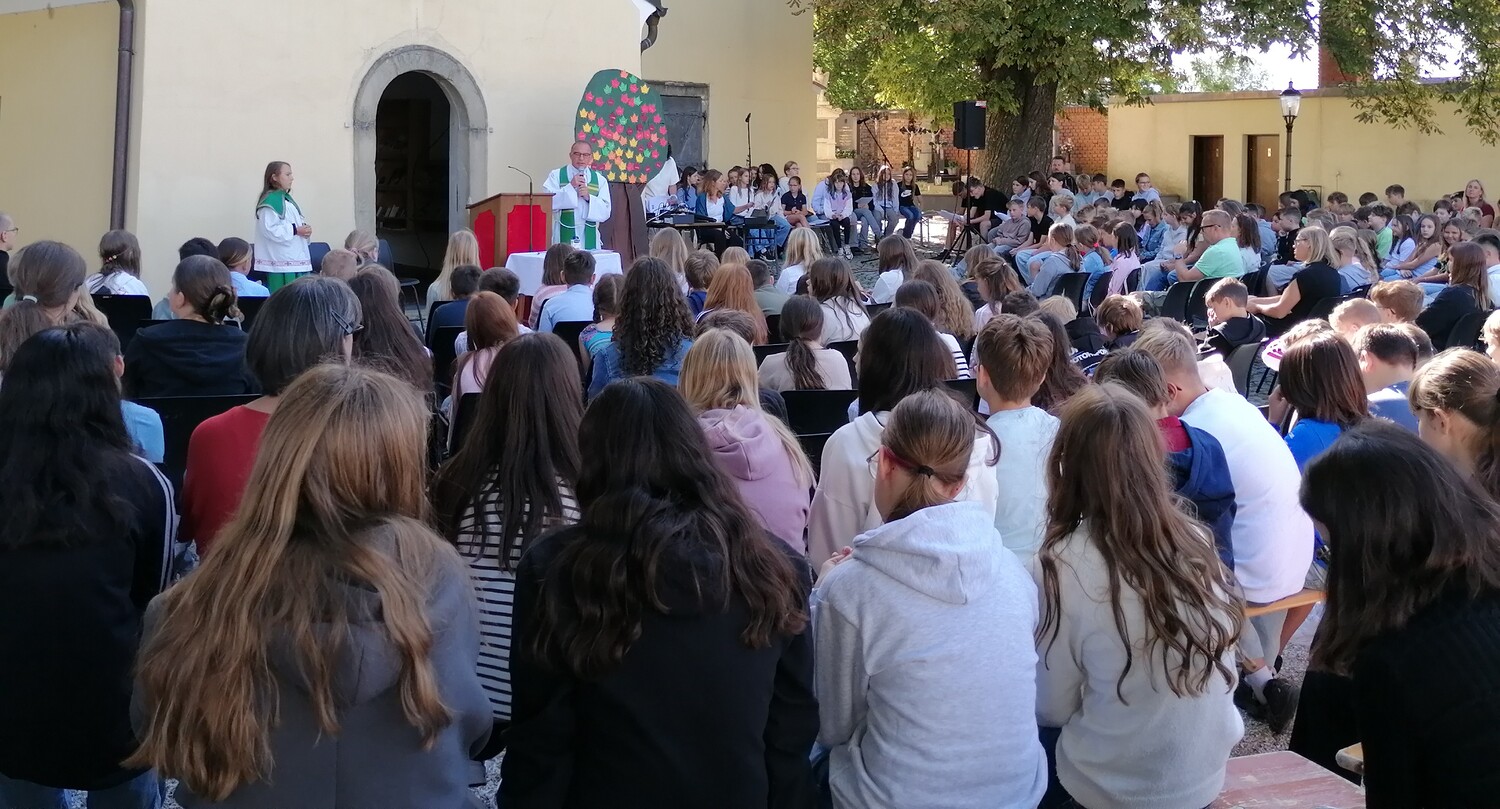Kirchenplatz - 6. 9. 2026