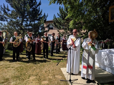 Gottesdienst und Prozession