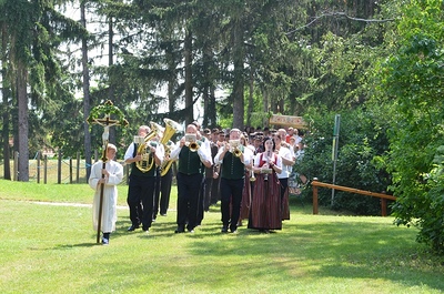 Hl. Messe und Fronleichnamsprozession