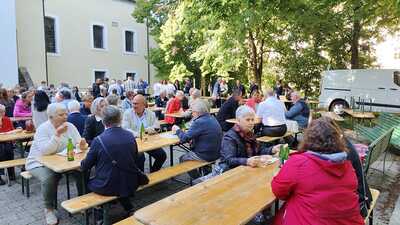 Darbietungen in der Kirche in Asparn/Zaya