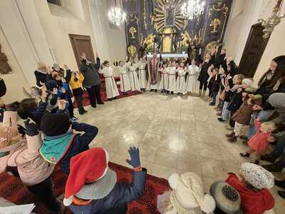 Familienmesse mit Nikolofeier