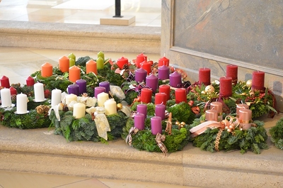 Segnung der Adventkränze