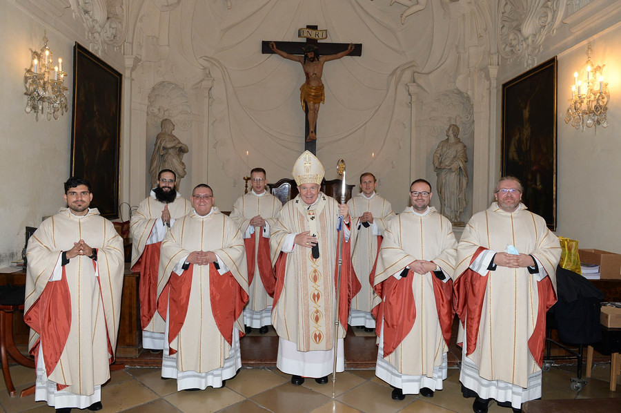 Priesterweihe, Kardinal Christoph Schönborn: NN