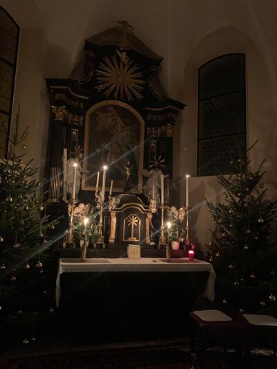 Feier in der Kirche in Ameis